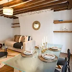 Typical Flat 4 Guests Best Neighborhood